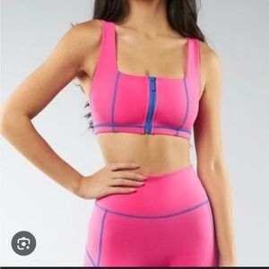 BuffBunny miami vice Sports Bra size small